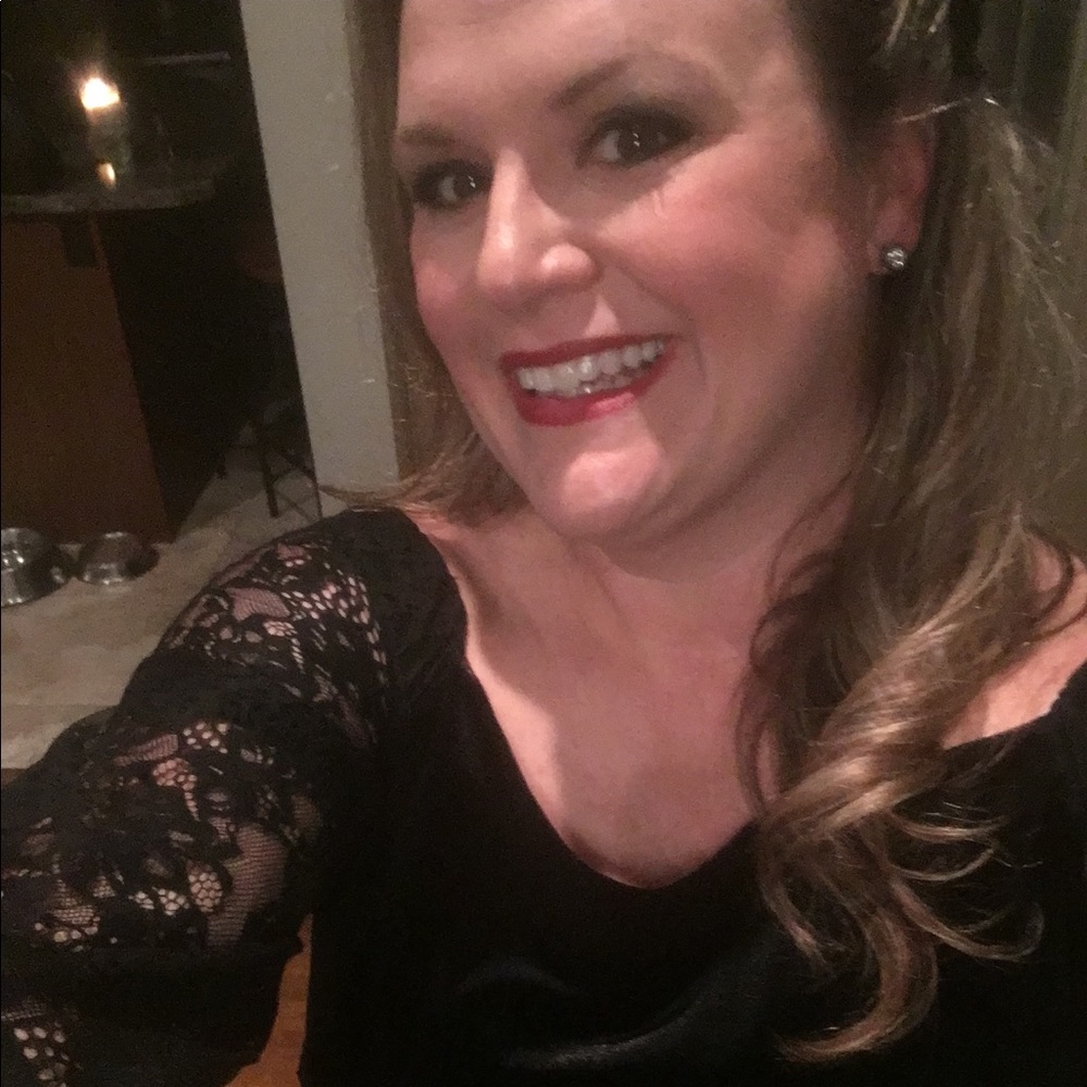 Meet your Posher, Jennifer